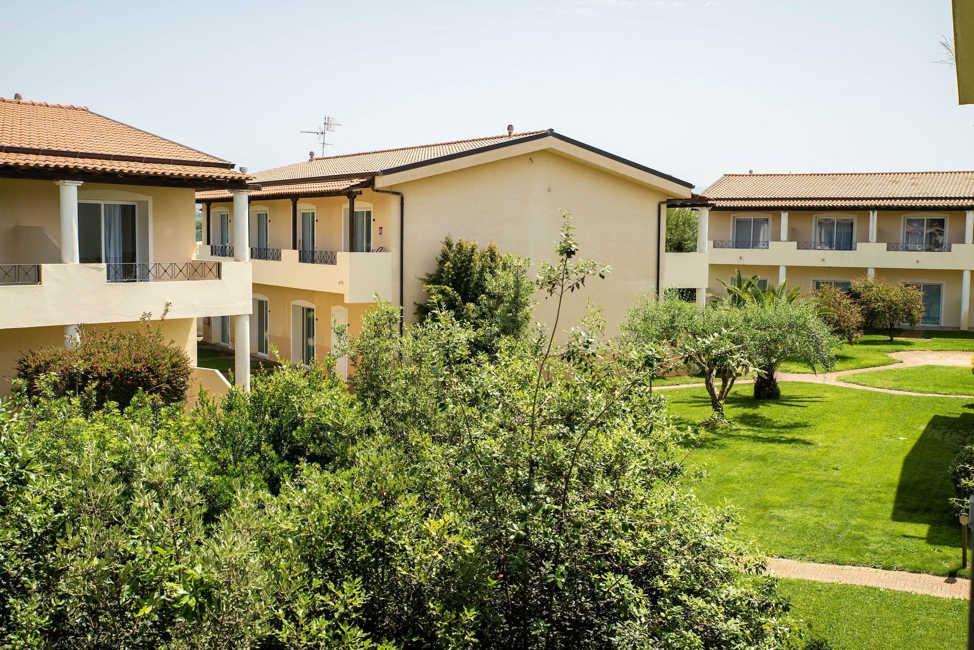 Nicotera Beach Village Exterior photo